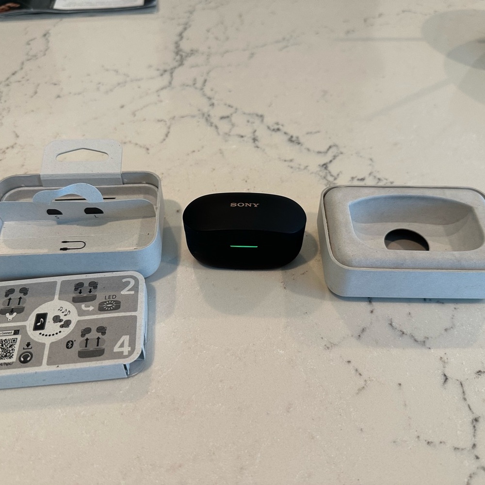 Sony XF-1004 Bluetooth headset (2nd gen)